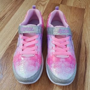 Girls SKECHERS memory foam princess shoes size 4